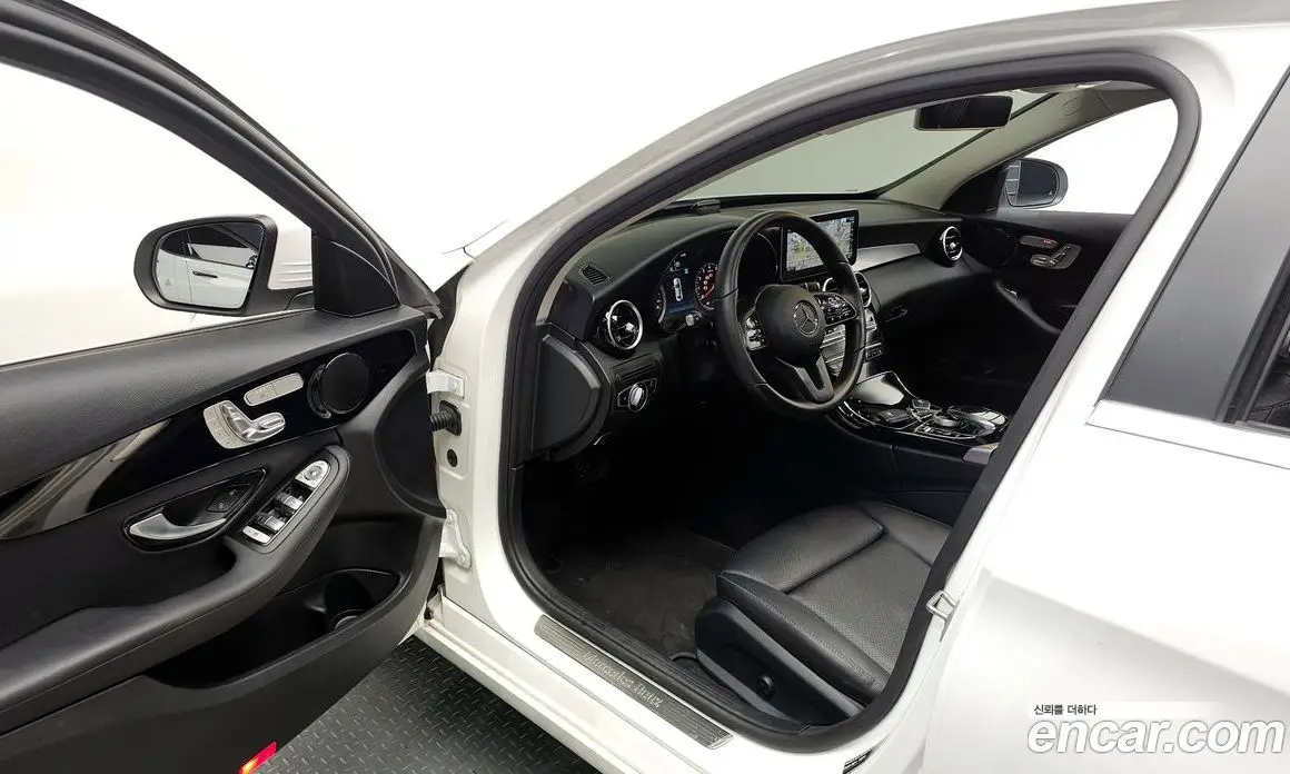 Mercedes-Benz C-Class 2020 2.0 автомат (гидро), фото 12 Mercedes-Benz C-Class 2020 2.0 автомат (гидро), фото 12