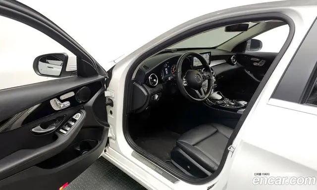 Mercedes-Benz C-Class 2020 2.0 автомат (гидро), миниатюра 12