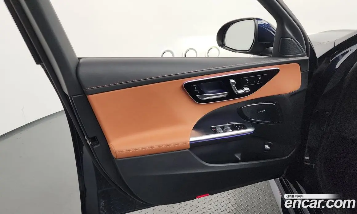 Mercedes-Benz C-Class 2022 2.0 автомат (гидро), фото 14