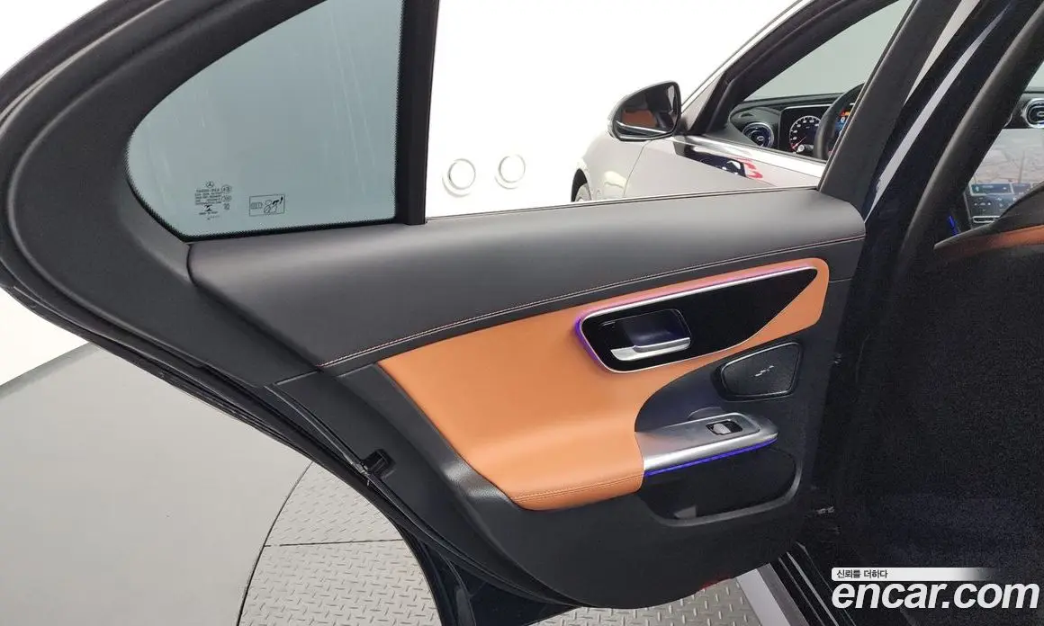 Mercedes-Benz C-Class 2022 2.0 автомат (гидро), фото 15