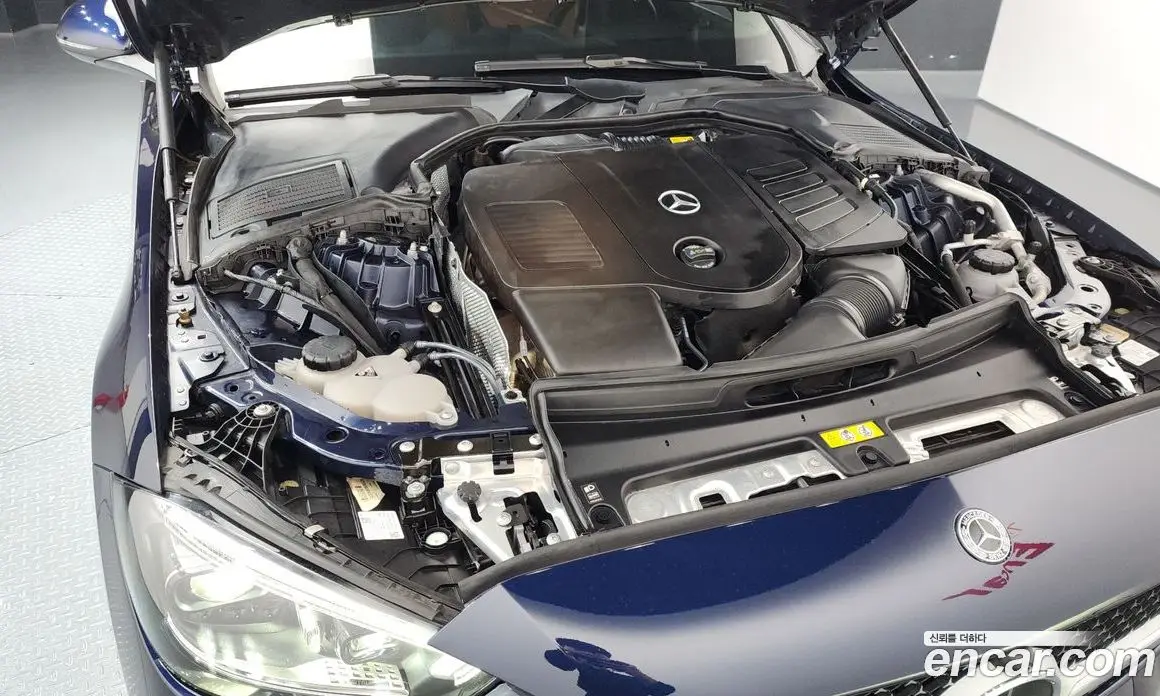 Mercedes-Benz C-Class 2022 2.0 автомат (гидро), фото 6