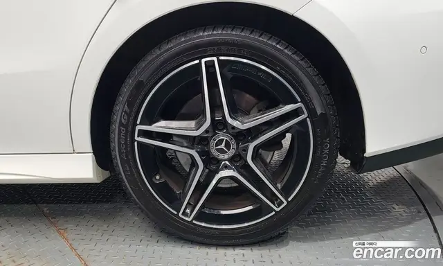 Mercedes-Benz CLA-Class 2020 2.0 автомат (гидро), миниатюра 6 Mercedes-Benz CLA-Class 2020 2.0 автомат (гидро), миниатюра 6