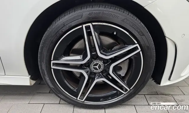 Mercedes-Benz CLA-Class 2023 2.0 автомат (гидро), миниатюра 7 Mercedes-Benz CLA-Class 2023 2.0 автомат (гидро), миниатюра 7