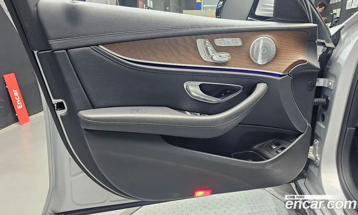 Mercedes-Benz E-Class 2019 2.0 автомат (гидро), фото 14