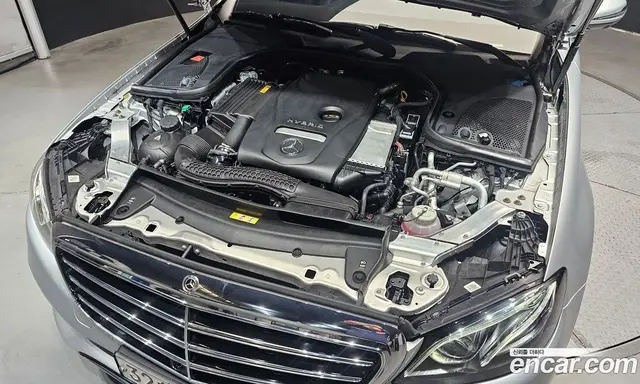 Mercedes-Benz E-Class 2019 2.0 автомат (гидро), миниатюра 6