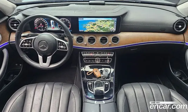 Mercedes-Benz E-Class 2019 2.0 автомат (гидро), миниатюра 10