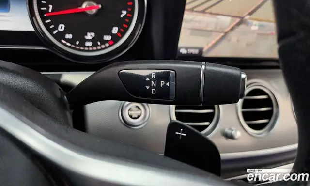 Mercedes-Benz E-Class 2020 2.0 автомат (гидро), миниатюра 11