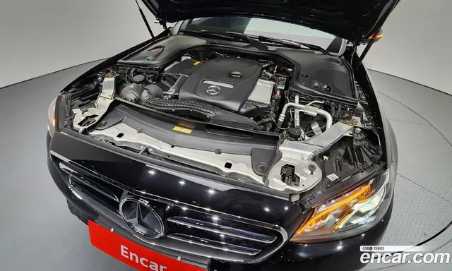 Mercedes-Benz E-Class 2020 2.0 автомат (гидро), миниатюра 5