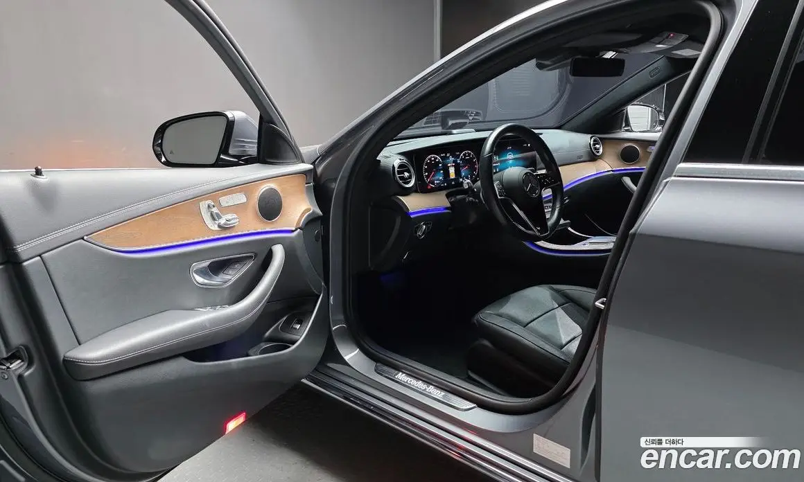 Mercedes-Benz E-Class 2022 2.0 автомат (гидро), фото 13