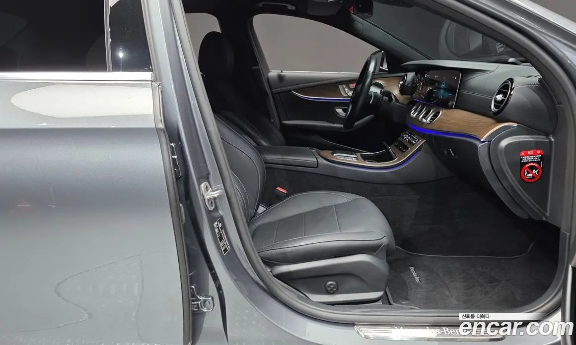 Mercedes-Benz E-Class 2022 2.0 автомат (гидро), фото 16