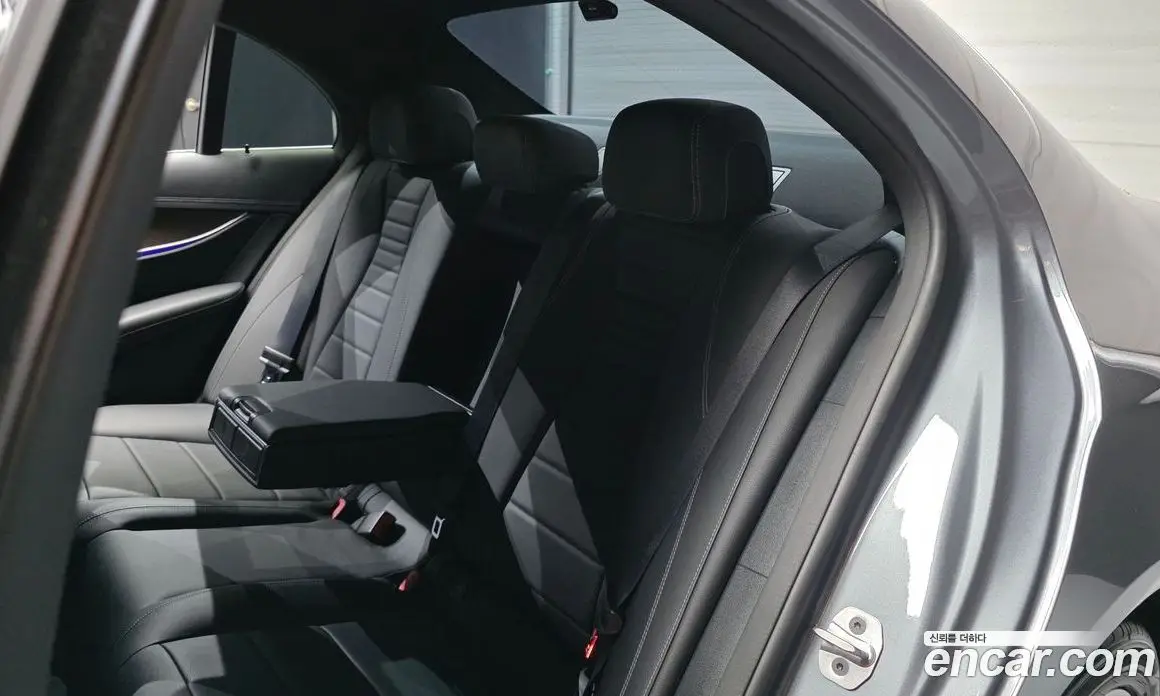 Mercedes-Benz E-Class 2022 2.0 автомат (гидро), фото 18