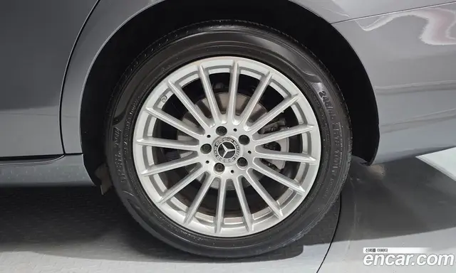 Mercedes-Benz E-Class 2022 2.0 автомат (гидро), миниатюра 7