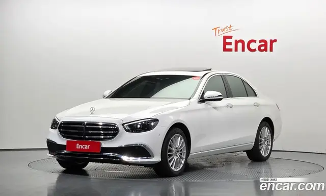 Mercedes-Benz E-Class, 2023, 26 889 км
