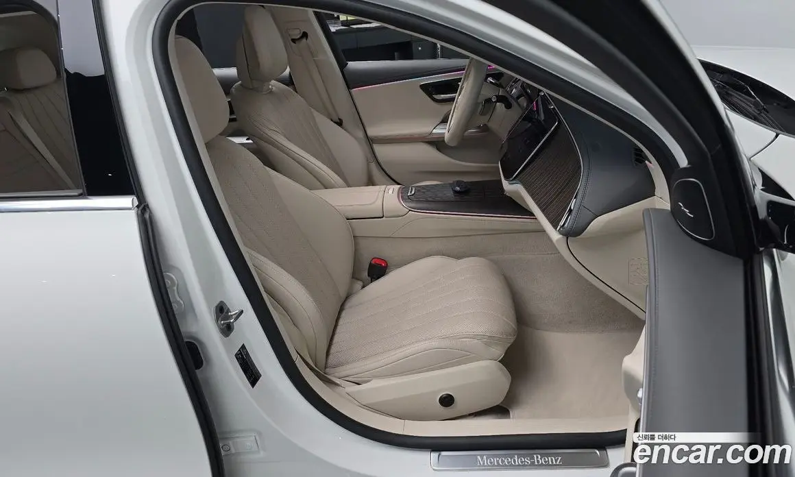Mercedes-Benz E-Class 2024 2.0 автомат (гидро), фото 15