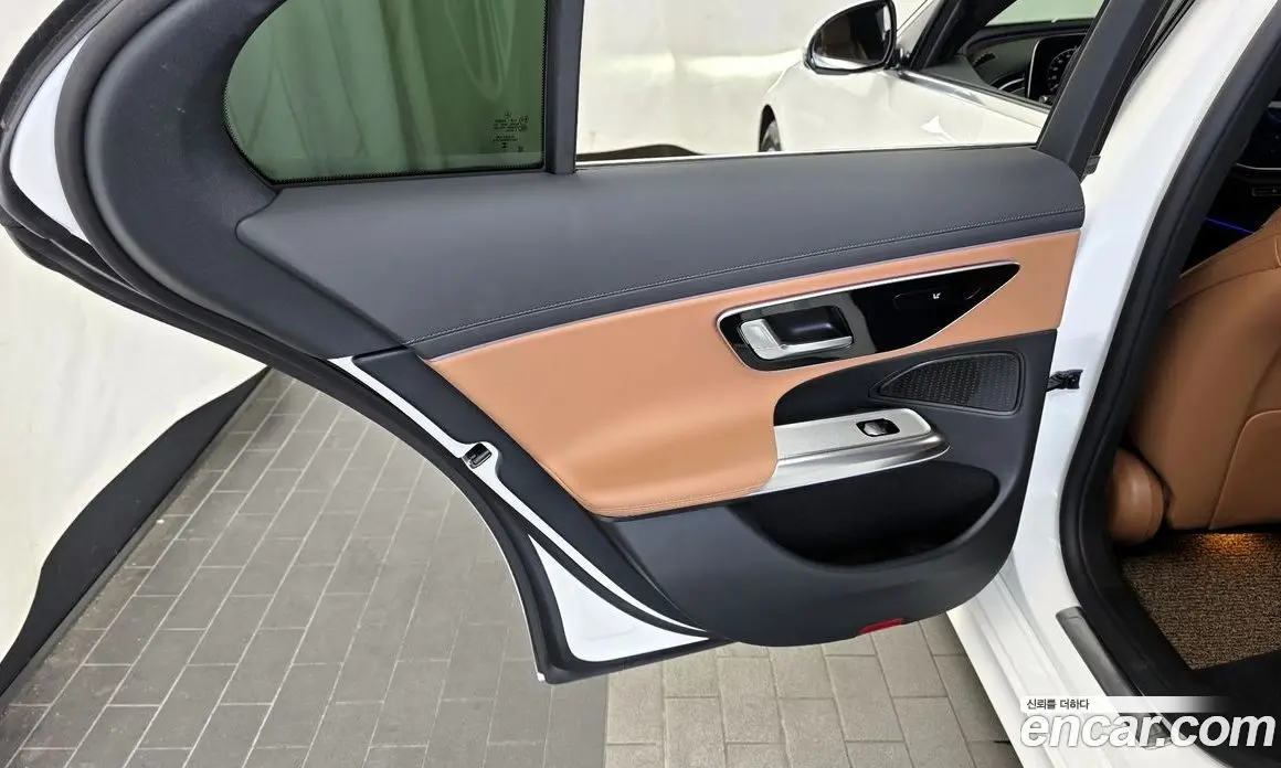 Mercedes-Benz E-Class 2025 2.0 автомат (гидро), фото 15