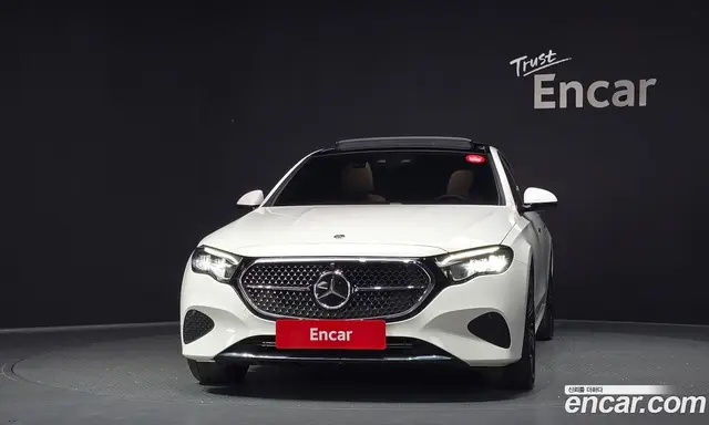 Mercedes-Benz E-Class 2025 2.0 автомат (гидро), миниатюра 3