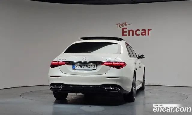 Mercedes-Benz S-Class 2023 2.9 автомат (гидро), миниатюра 3
