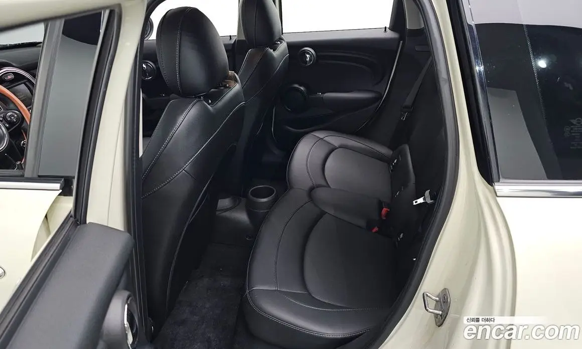 Mini Cooper 2015 1.5 автомат (гидро), фото 16