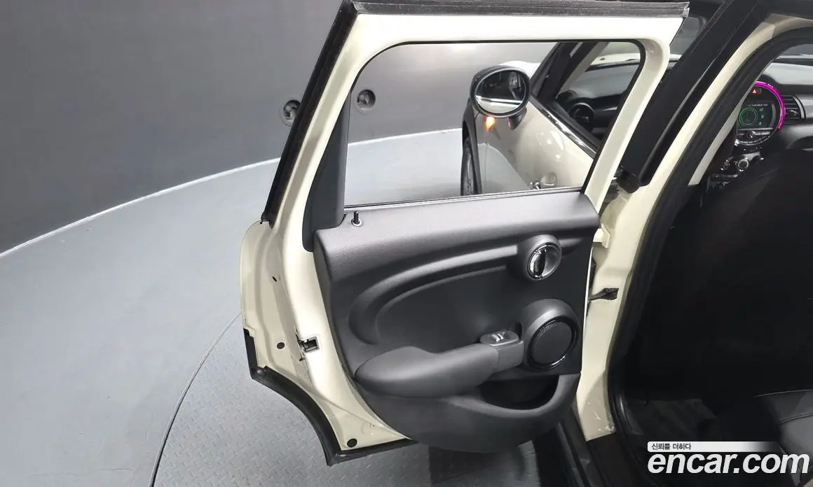 Mini Cooper 2020 1.5 автомат (гидро), фото 15