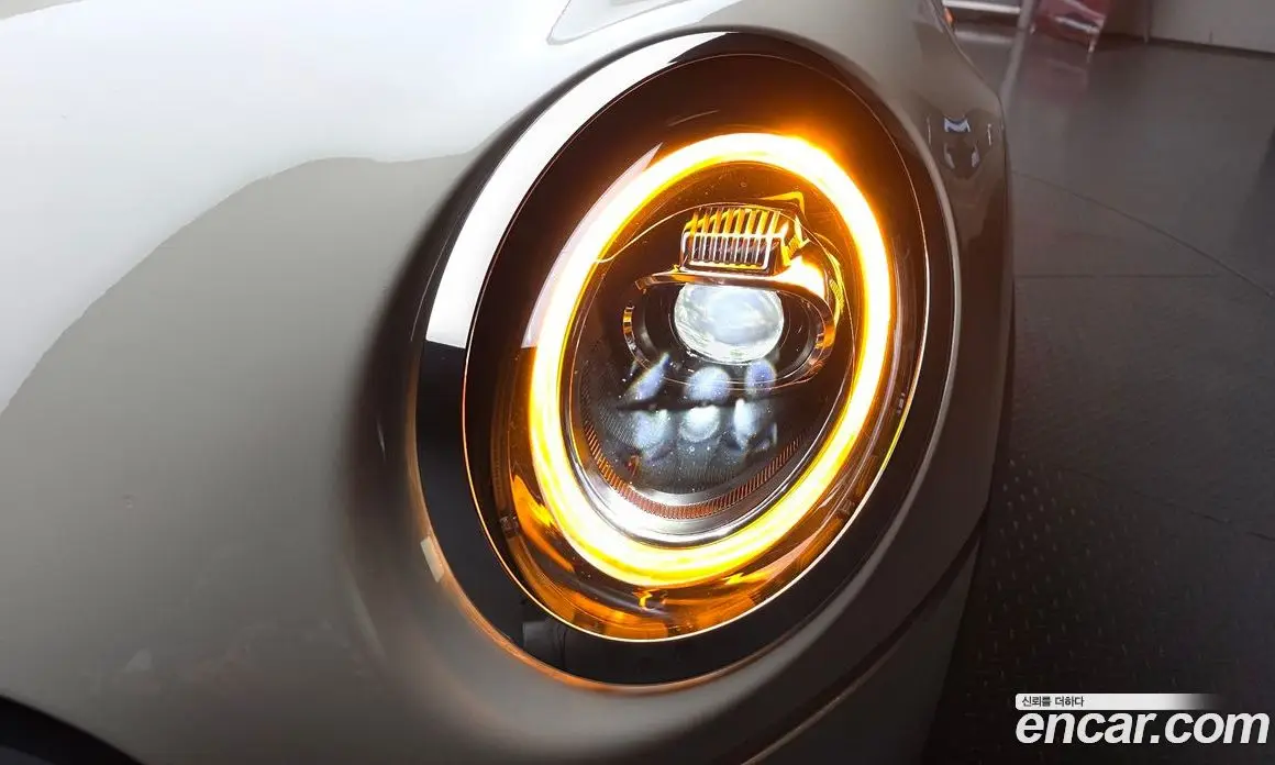 Mini Cooper 2020 1.5 автомат (гидро), фото 8