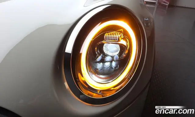 Mini Cooper 2020 1.5 автомат (гидро), миниатюра 8