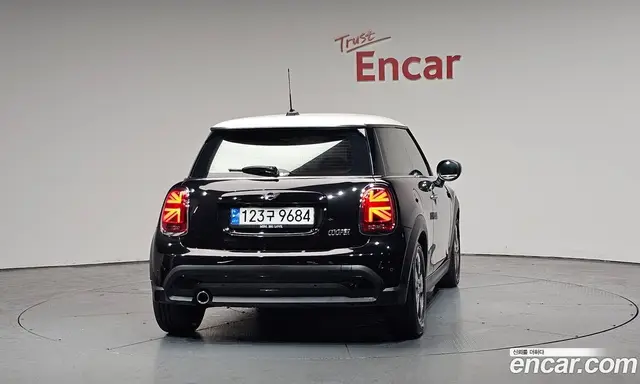 Mini Cooper 2022 1.5 автомат (гидро), миниатюра 3