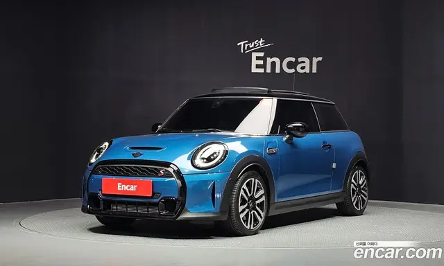 Mini Cooper, 2023, 12 389 км