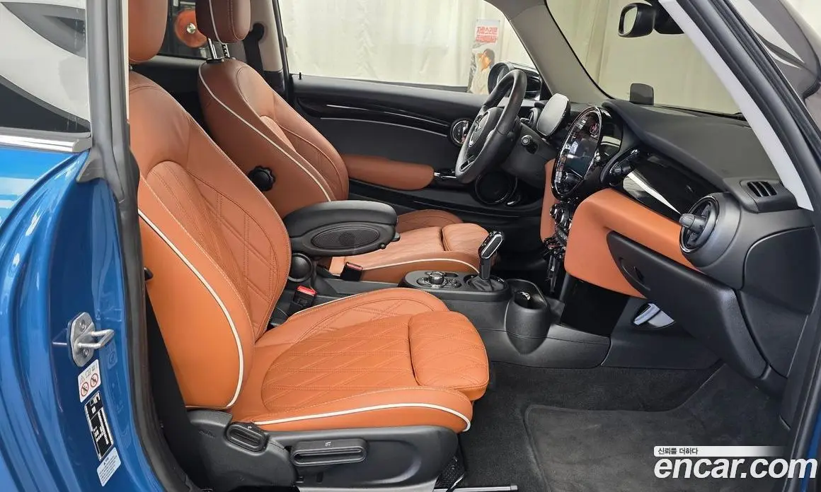 Mini Cooper 2023 2.0 автомат (гидро), фото 16