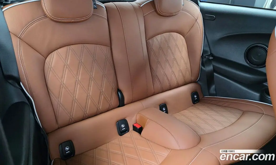 Mini Cooper 2023 2.0 автомат (гидро), фото 17