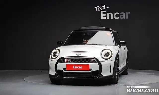 Mini Cooper 2024 2.0 автомат (гидро), миниатюра 3 Mini Cooper 2024 2.0 автомат (гидро), миниатюра 3