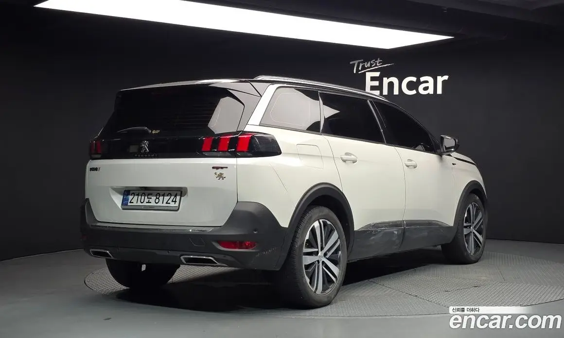 Peugeot 5008 2018 2.0 автомат (гидро), фото 2 Peugeot 5008 2018 2.0 автомат (гидро), фото 2