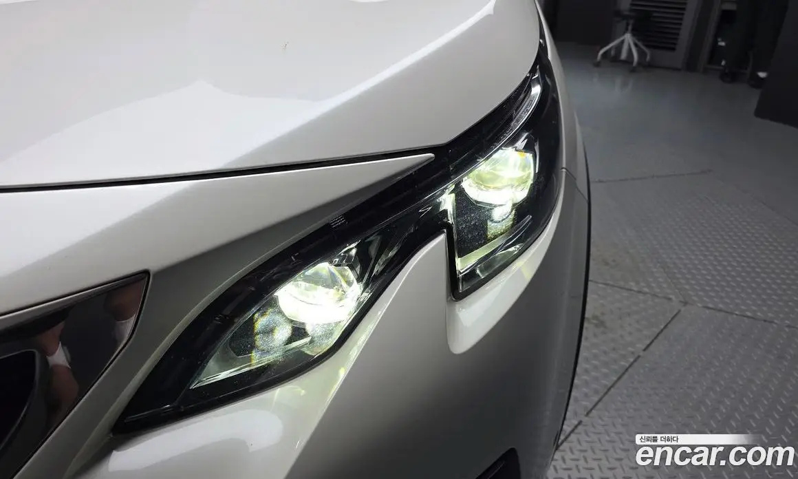 Peugeot 5008 2018 2.0 автомат (гидро), фото 8 Peugeot 5008 2018 2.0 автомат (гидро), фото 8