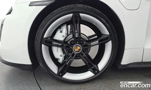Porsche Taycan 2024 0.1 автомат (гидро), миниатюра 4