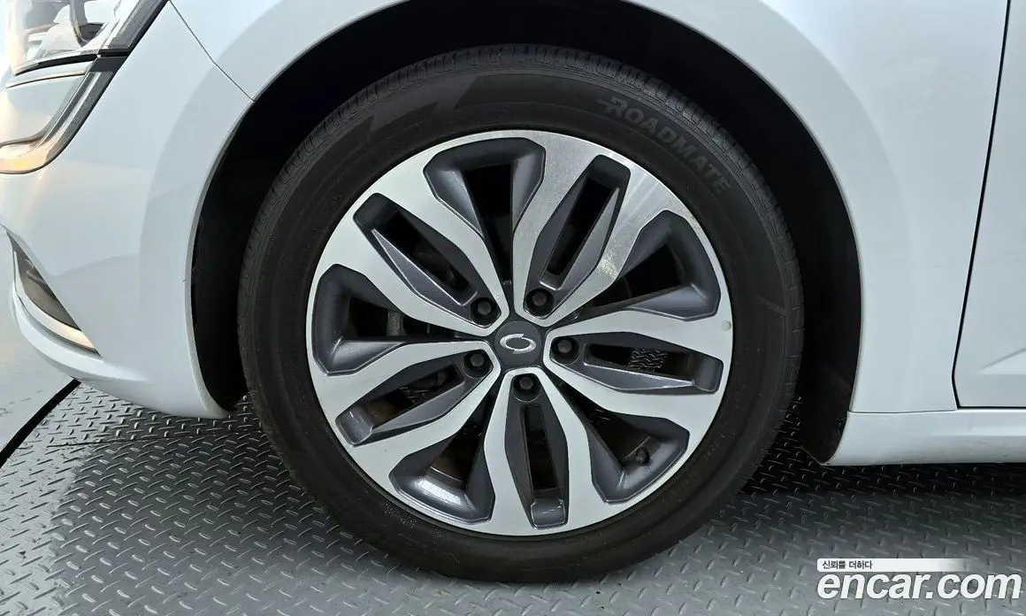 Renault (Samsung) SM6 2016 2.0 автомат (гидро), фото 5 Renault (Samsung) SM6 2016 2.0 автомат (гидро), фото 5
