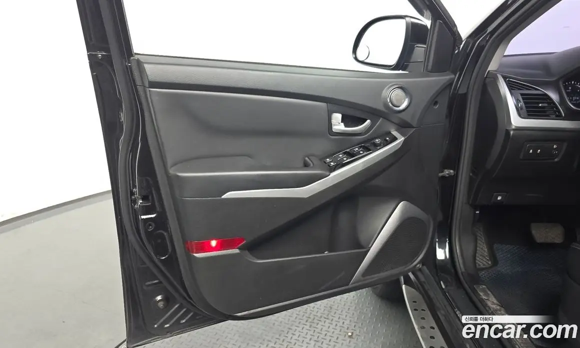 SsangYong Korando 2014 2.0 автомат (гидро), фото 14 SsangYong Korando 2014 2.0 автомат (гидро), фото 14