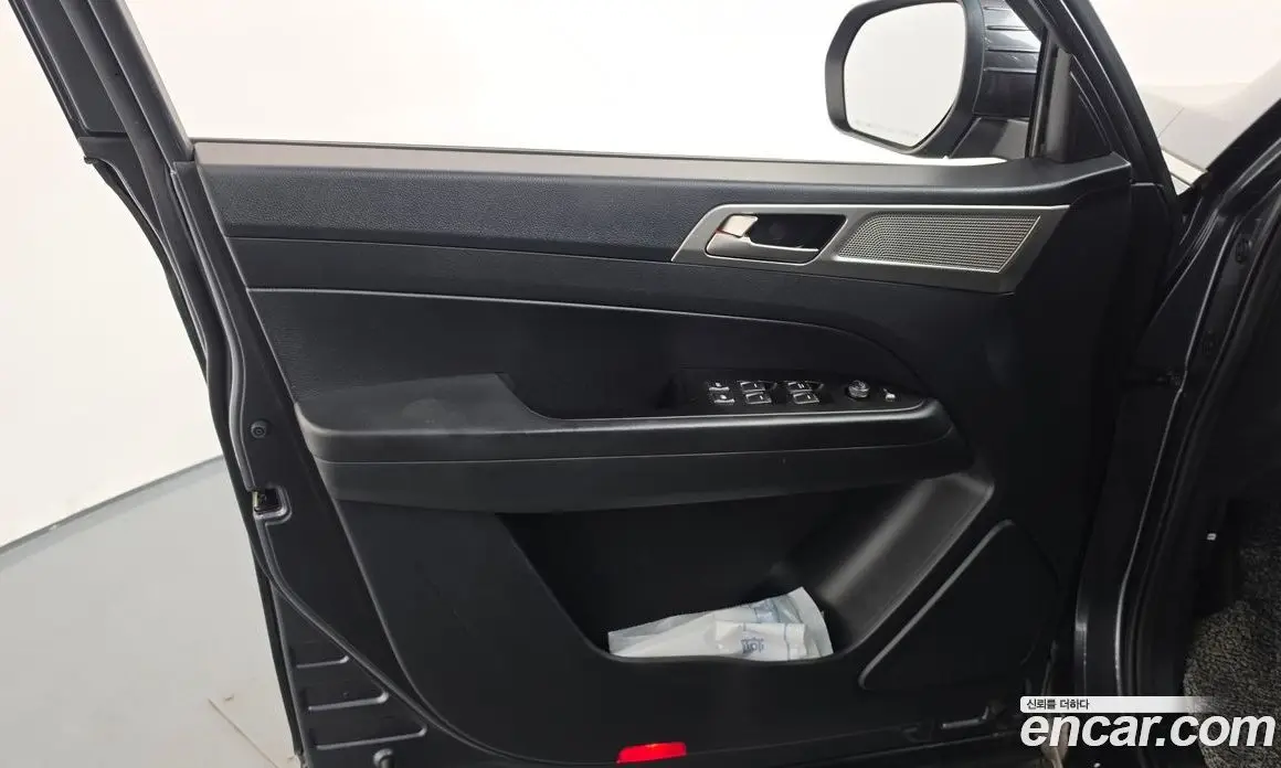 SsangYong Rexton 2018 2.2 автомат (гидро), фото 14