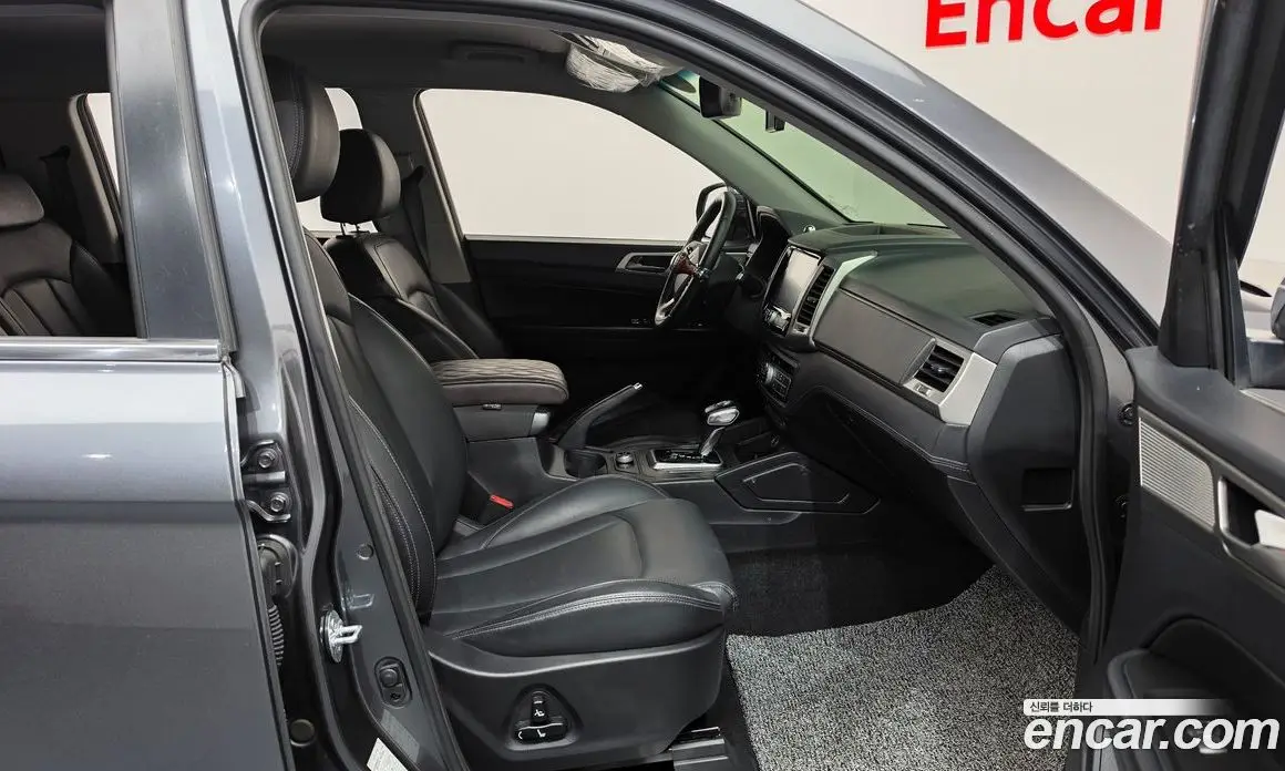 SsangYong Rexton 2018 2.2 автомат (гидро), фото 16