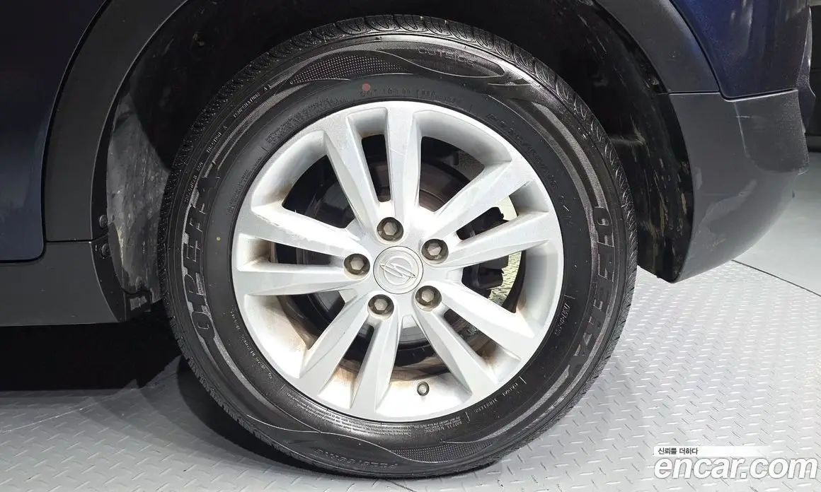 SsangYong TIBOLI 2015 1.6 автомат (гидро), фото 7 SsangYong TIBOLI 2015 1.6 автомат (гидро), фото 7