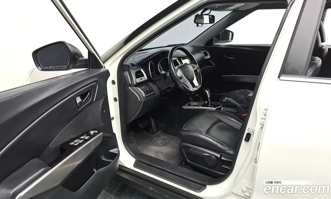 SsangYong TIBOLI 2015 1.6 автомат (гидро), фото 12