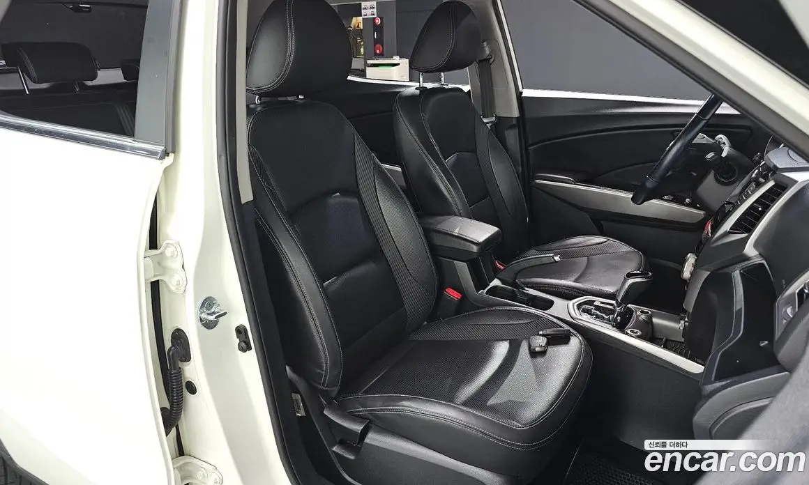 SsangYong TIBOLI 2015 1.6 автомат (гидро), фото 15