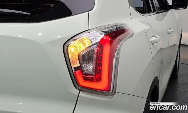 SsangYong TIBOLI 2015 1.6 автомат (гидро), миниатюра 8