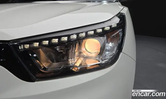 SsangYong TIBOLI 2016 1.6 автомат (гидро), миниатюра 8