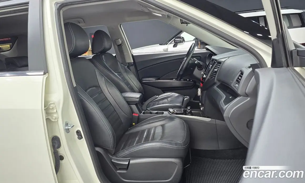 SsangYong TIBOLI 2017 1.6 автомат (гидро), фото 16