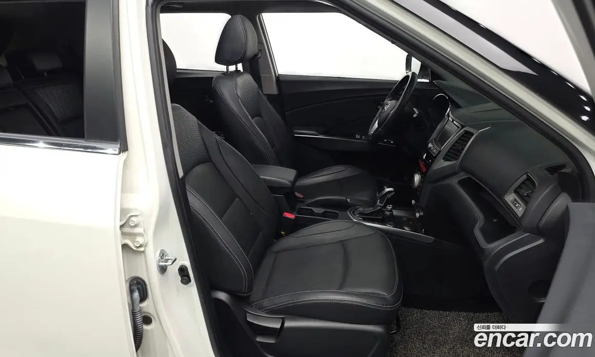 SsangYong TIBOLI 2018 1.6 автомат (гидро), фото 15