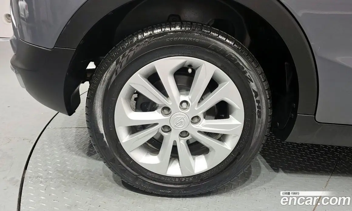 SsangYong TIBOLI 2019 1.6 автомат (гидро), фото 5