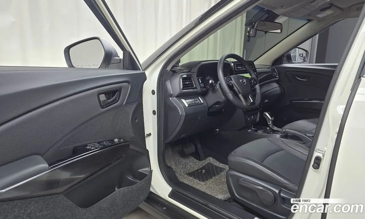 SsangYong TIBOLI 2020 1.5 автомат (гидро), фото 13