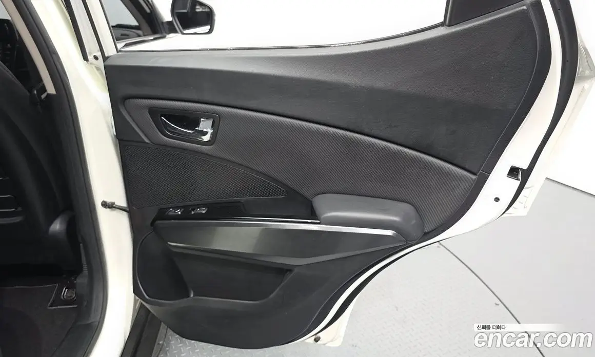 SsangYong TIBOLI 2021 1.5 автомат (гидро), фото 15