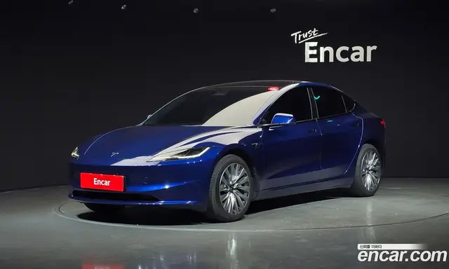 Tesla Model 3, 2024, 43 752 км
