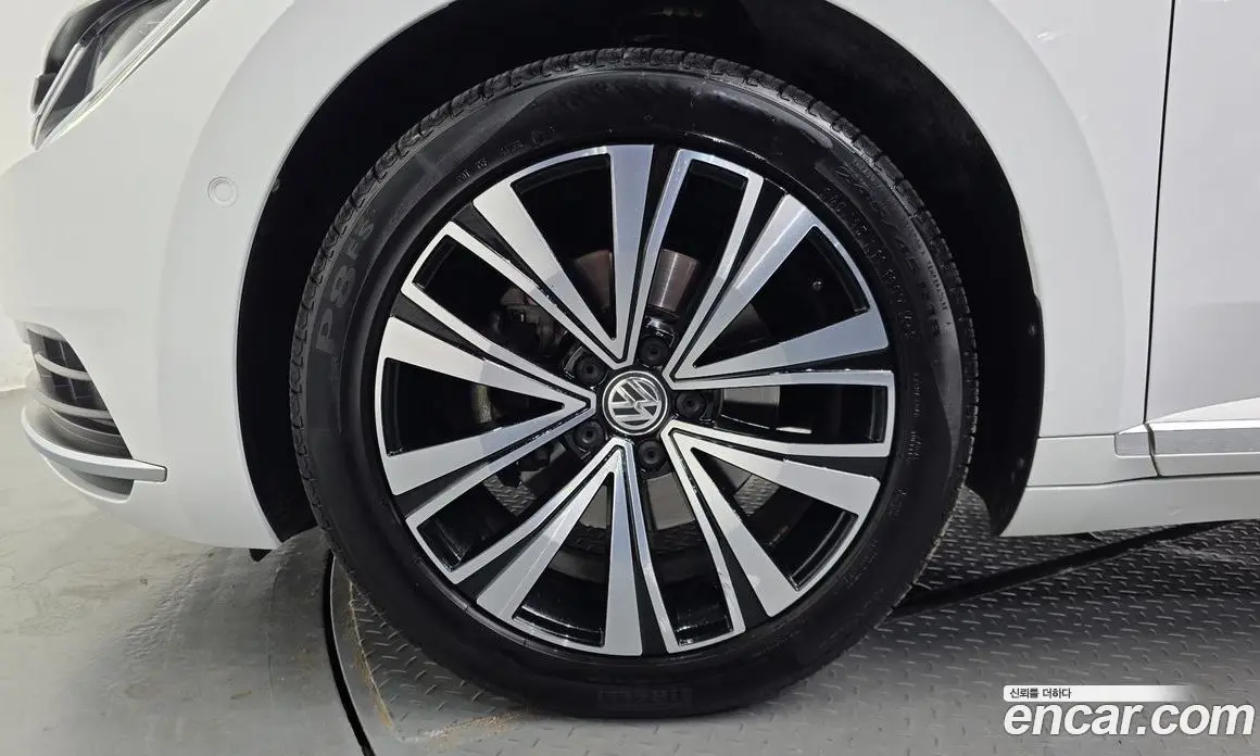 Volkswagen Arteon 2019 2.0 автомат (гидро), фото 5 Volkswagen Arteon 2019 2.0 автомат (гидро), фото 5