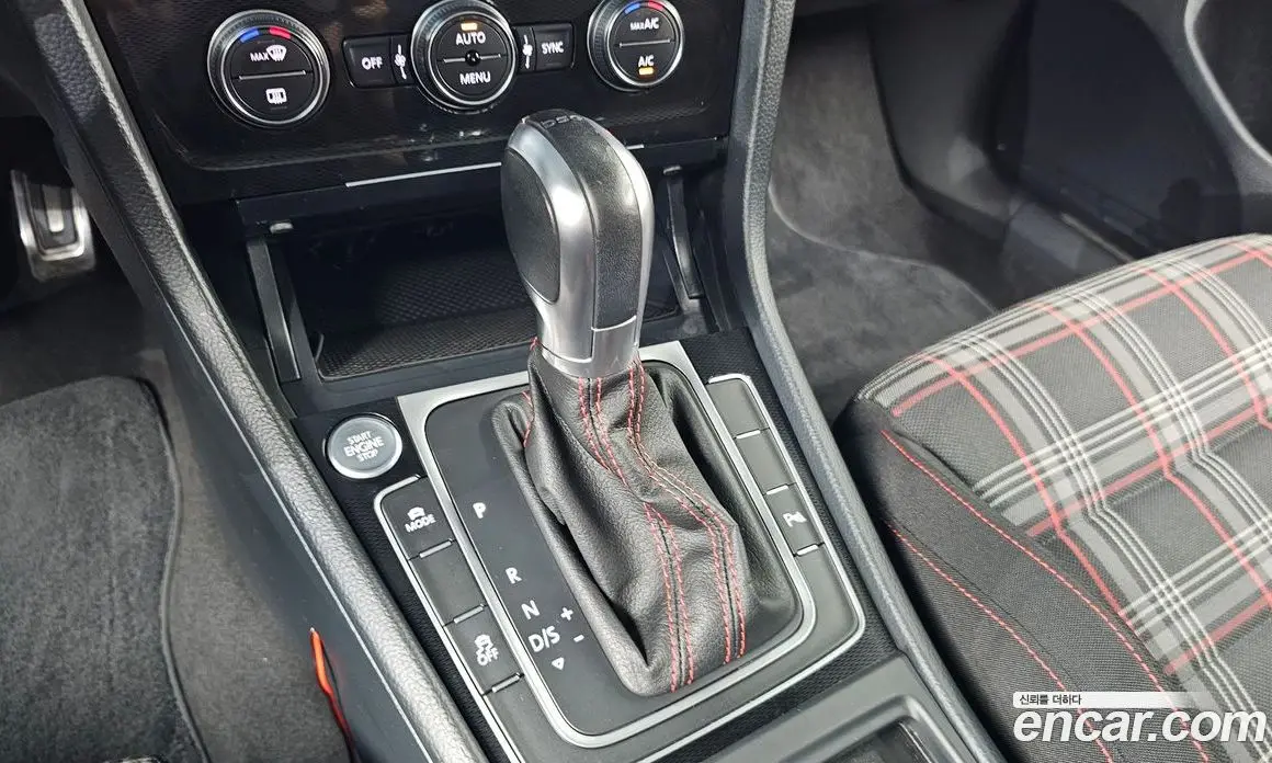 Volkswagen Golf 2016 2.0 автомат (гидро), фото 9